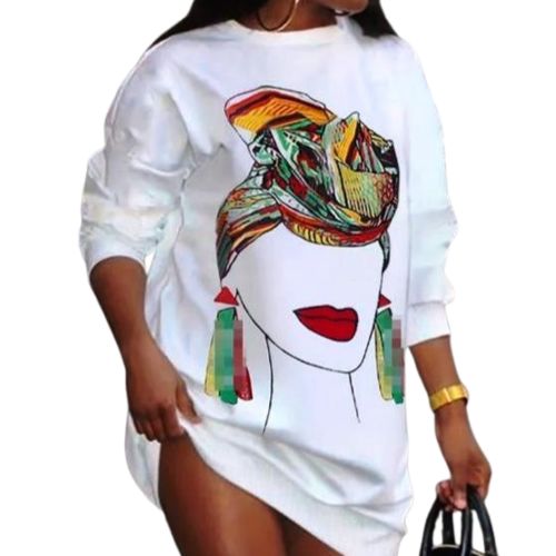 Robe pull blanche imprimée femme africaine
